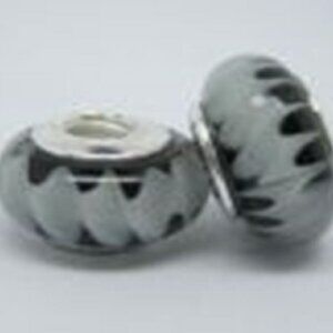 Black Zigzag Murano Glass Bead - Fits most Pandora or Troll Style Bracelets